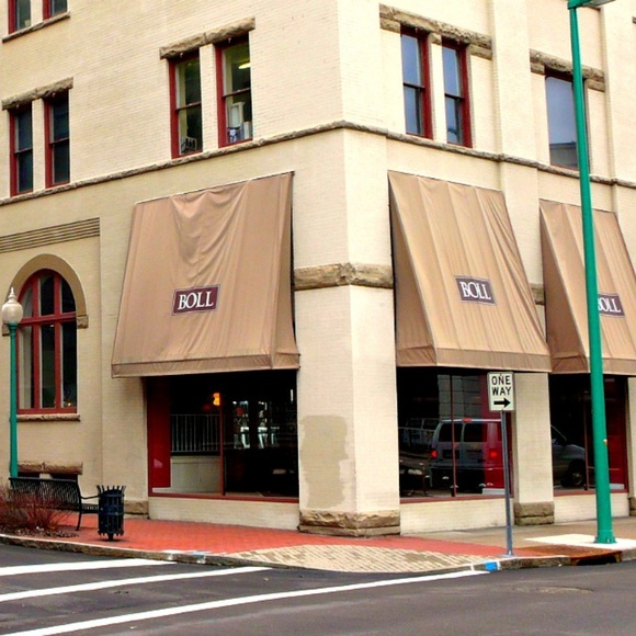 Meet your Posher, Hope - Picture 2 of 3